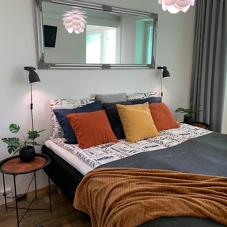 Starhomes Double Lux 8 Oulu Bagian luar foto