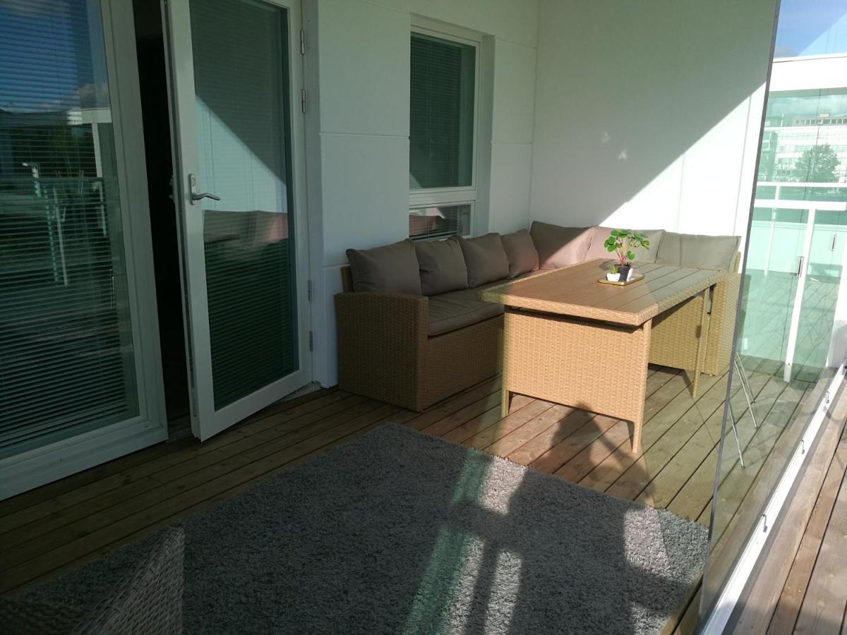 Starhomes Double Lux 8 Oulu Bagian luar foto
