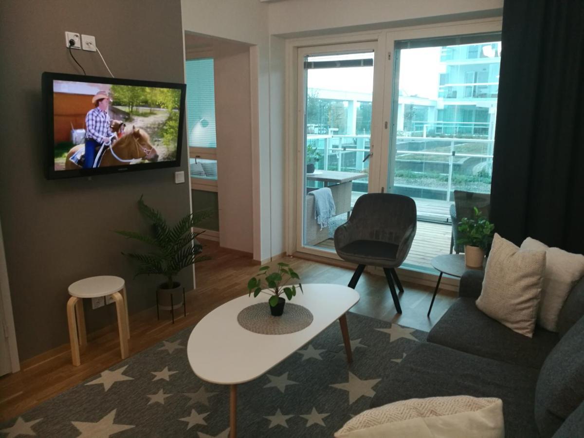 Starhomes Double Lux 8 Oulu Bagian luar foto