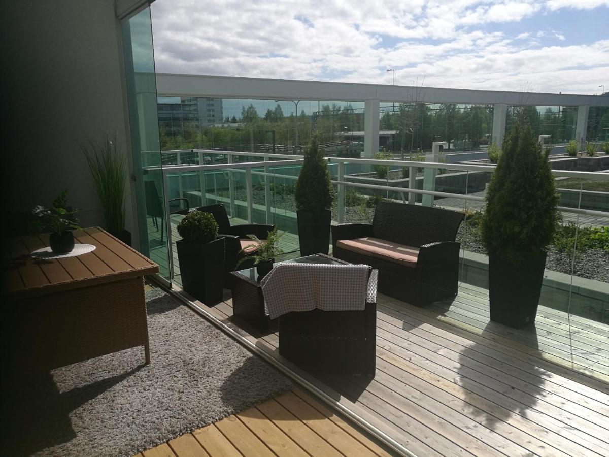 Starhomes Double Lux 8 Oulu Bagian luar foto