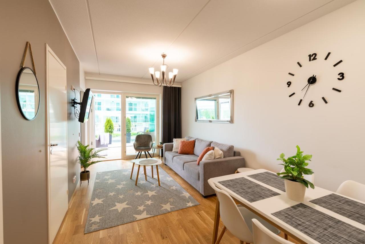 Starhomes Double Lux 8 Oulu Bagian luar foto