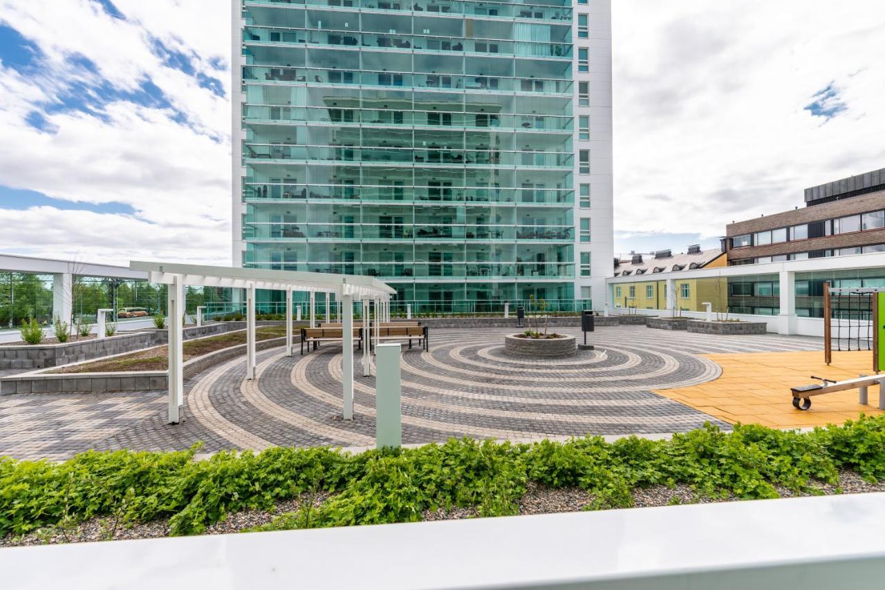Starhomes Double Lux 8 Oulu Bagian luar foto