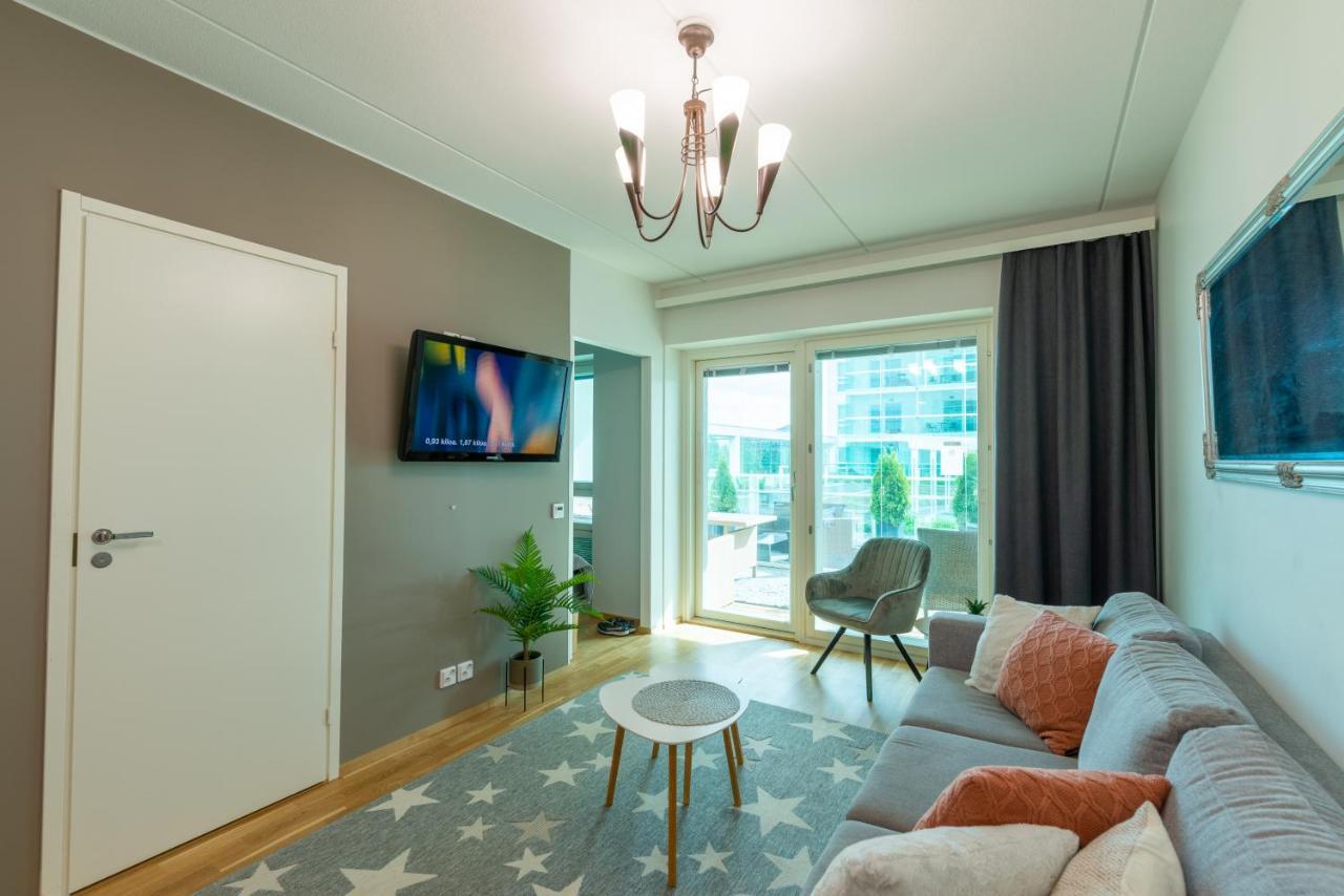 Starhomes Double Lux 8 Oulu Bagian luar foto