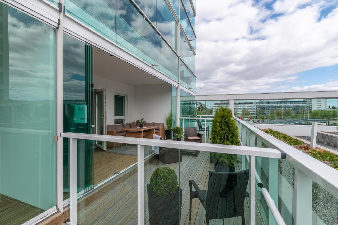 Starhomes Double Lux 8 Oulu Bagian luar foto
